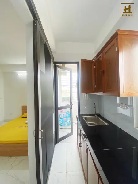 Cầu Tó - Studio Full Nội Thất - Có Ban Công Thoáng - Gần Kđt Linh Đàm