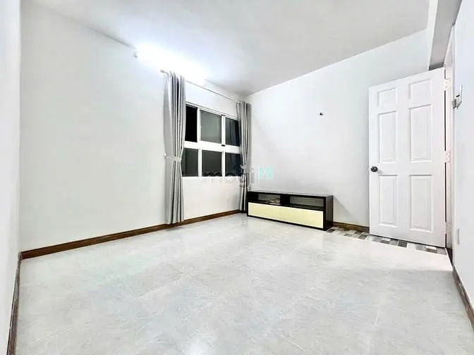 Bán Căn Hộ Bàu Cát 2, Lô Thang Máy, 69M2 2Pn-2Wc, Sổ Hồng, Nhà Mới Đẹp