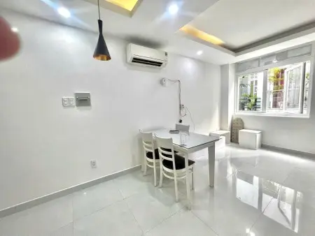 Cho Thuê Phòng 40M2 Bếp Xa Giường, Đầy Đủ Nội Thất, Cửa Sổ Trời, Gần Thảo Cầm Viên, Bason, Y Dược