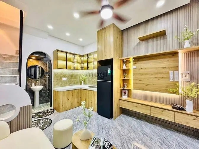 🔥Nhà Đẹp Xây Mới 100% Tại Huỳnh Văn Bánh Phú Nhuận Diện Tích: 3.2Mx6M