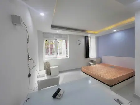 Cho Thuê Phòng 40M2 Bếp Xa Giường, Đầy Đủ Nội Thất, Cửa Sổ Trời, Gần Thảo Cầm Viên, Bason, Y Dược