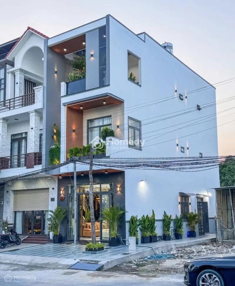 Bán Tòa Nhà 5 Lầu - Ngay Trục Đường Hà Huy Giáp