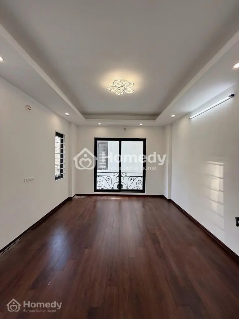 Nhà Lô Góc Trung Tâm Việt Hưng – 5T Thiết Kế Thông Minh – 31M² – 6.9 Tỷ