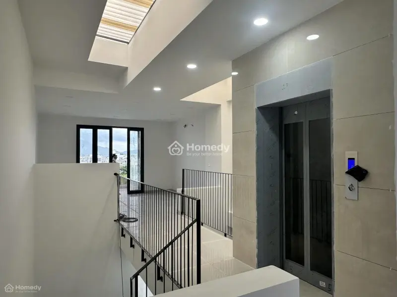 Chủ Nhà Gửi Bán Nhà 5 Tầng Có Thang Máy, Thuộc Kđt Vcn Phước Hải, Nha Trang, Khánh Hòa