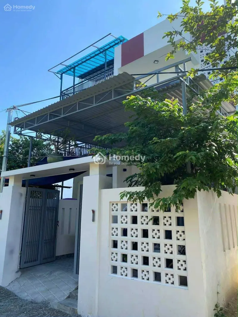 Bán Nhà Đẹp Đổ Tấm 2 Phòng Ngủ Ngay Gần Phố Cổ 1,5Km