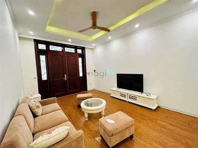 6062383 ảnh đại diện 1