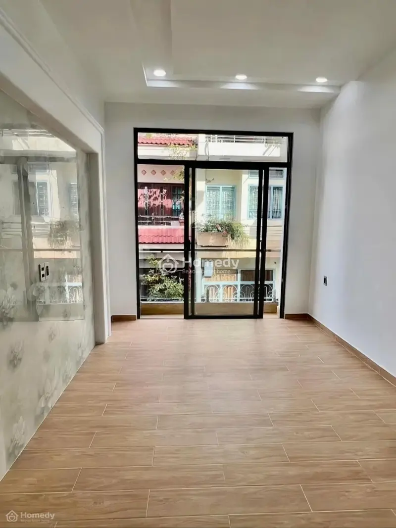 [Quận 3] Bán Nhà Đẹp 5 Tầng Hxh, Thang Máy Đường Cmt8 Ngay Gần Chợ Hoà Hưng Giá Chỉ 8.99 Tỷ