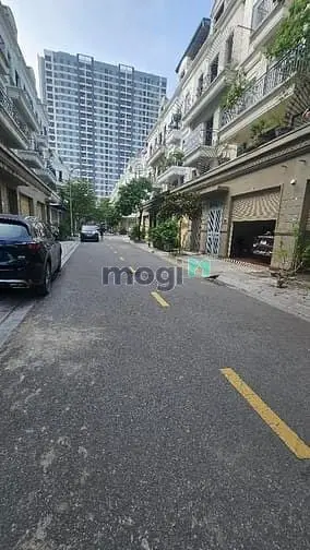 🏛️ Tđc 31Ha- Ng.k.ích-5 Tầng Vỉa Hè Kinh Doanh*87M Mt 6M - Vị Trí Đep