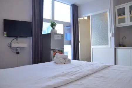 Cho Thuê Phòng Trọ Cực Thoáng, Nhiều Ánh Sáng, Full Nội Thất Hai Bà Trưng, Cạnh Cv Lê Văn Tám, Q1