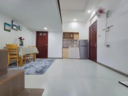 Cho Thuê Căn Hộ Duplex Full Nội Thất, Rộng Thoáng, Gác Cao & Cửa Sổ Lớn