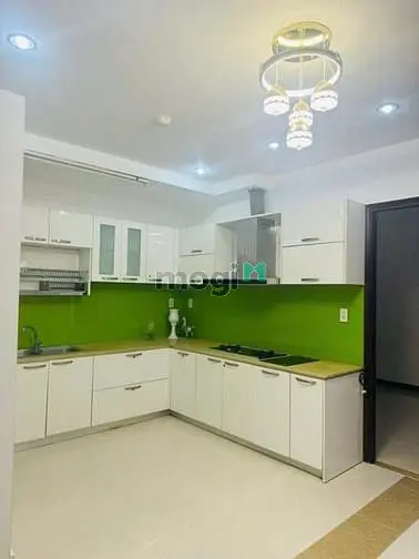 Duy Nhất Còn Lại Trên Đường Lê Văn Sỹ Q.3 Nhà 5 Tầng Dt 5.25X16 Hẻm 6M