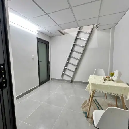 Phòng Có Gác, Không Gác Cửa Sổ, Sẵn Máy Lạnh, Tủ Đồ Gần Vạn Phúc, Phạm Văn Đồng, Cầu Bình Lợi