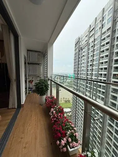 Chủ Gửi Bán Gấp P2-01 Full Nội Thất Đẹp Diện Tích To Hướng Mát Cả Ngày