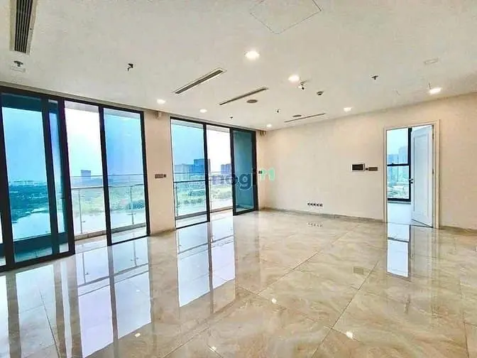 🏢 Bán Căn Hộ Cao Cấp Vhgr – Tòa A3 👉Diện Tích: 121M² 👉Thiết Kế: 3Pn