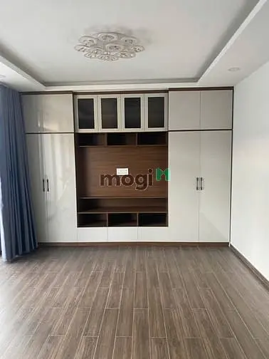 Nhà Mới Siêu To Ngang 8.50 - 4 Tầng - Siêu Rẻ - 7 Tỷ 6
