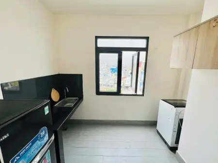Cho Thuê Phòng Tách Bếp, Full Nội Thất, Cửa Sổ Lớn Ngay Ung Văn Khiêm, Gần Ngã Tư Hàng Xanh, Uth,..
