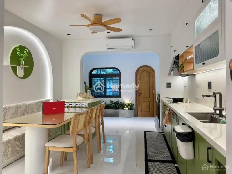 ***Bán Nhà Hẻm 766 Cách Mạng Tháng 8, P5, Tân Bình; 4*14 - 3 Tầng