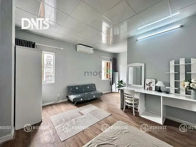 Cho Thuê Phòng Quận 1 Gần Nowzone, Đầy Đủ Nội Thất, Thang Máy,Cửa Sổ