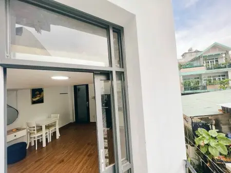 Cho Thuê Căn Hộ Có Gác Full Nội Thất Bình Thạnh, Gần Trường Đh Ngoại Thương, Hutech, Gtvt, Hàng Xanh