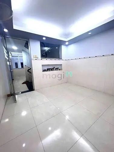 Cho Thuê Nguyên Căn Lạc Long Quân - 5Pn - Hxh - 18 Triệu