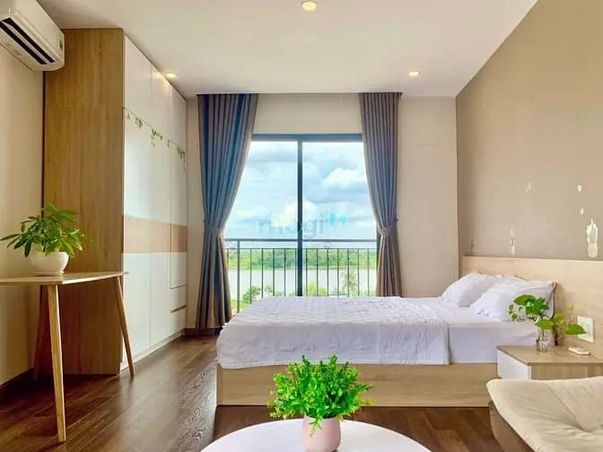 Cho Thuê Căn Hộ Studio Ban Công Cạnh The Vista An Phú, Free Dịch Vụ