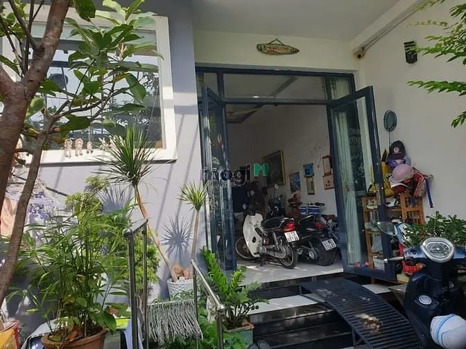 Nhà 1 Trệt 1 Lầu Đường 6 Tăng Nhơn Phú B Gần Trường Cđ Công Thương