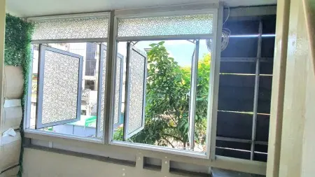 Cho Thuê Phòng Trọ Đẹp Cửa Sổ & Ban Công Thoáng – Đường Võ Văn Kiệt, Gần Cầu Ông Lãnh, Quận 1