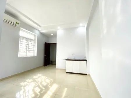 Studio Ban Công Riêng - Gần Cộng Hoà , Huit , Hvhk