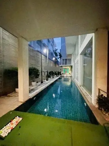 Siêu Biệt Thự 5 Tầng Đối Diện Công Viên Khu Đệ Nhất Hoàng Việt 750M2