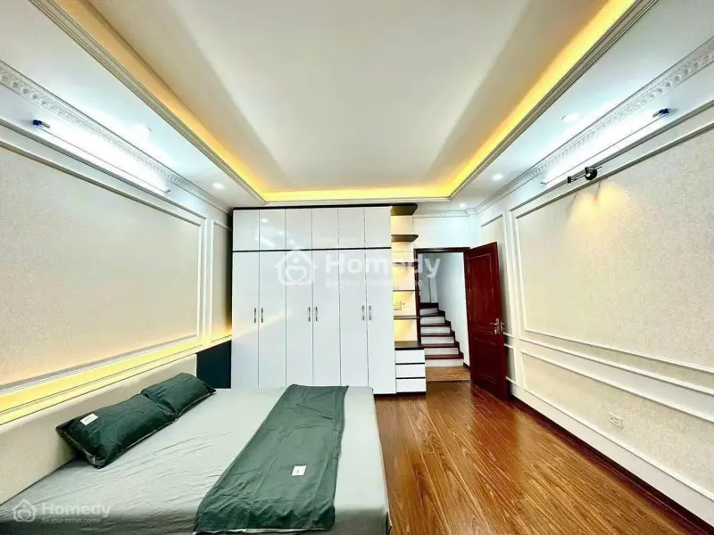 Kim Mã, Ba Đình. Phân Lô_ Ô Tô Đỗ Cổng_6 Tầng, Hai Thoáng Trước Sau. Dt: 45M. Giá 11 Tỷ
