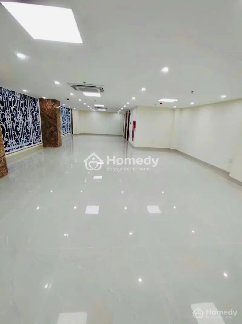 Bán Nhà Mặt Phố Phạm Văn Đồng, Cầu Giấy, 207M2, 70 Tỷ, 8 Tầng, Mt: 14M, Lh: 0983984***
