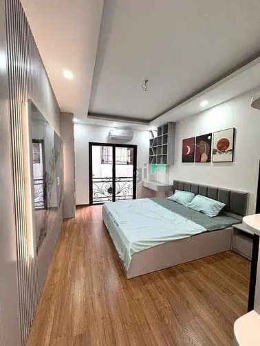 Hiếm!! Đông Tác 5 Tầng Thang Máy , Ngõ Siêu Nông , Full Nội Thất