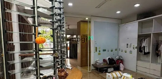 Nhà Trống, (6X14M 2 Lầu), Hxh 207/5A Đường 3/2 P11 Q10