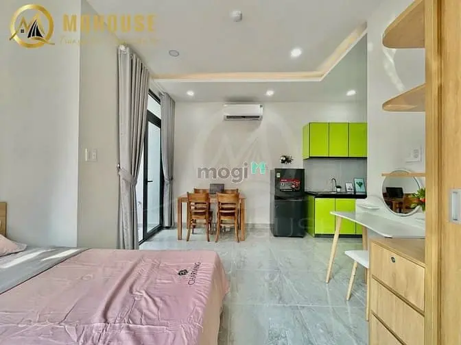 Căn Hộ Ban Công Gần Sân Bay Tân Sơn Nhất - Ga T3 Full Nội Thất