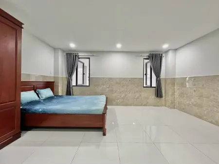 Phòng Mới Xây Đầy Đủ Tiện Nghi Ngay Bờ Kè Hoàng Sa