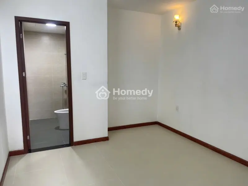 Cho Thuê Cc Iris Tower 2Pn & 2Wc Giá 4.5Tr, Kế Bên Kcn Vsip 1 & Aeon Bình Dương (3Km)