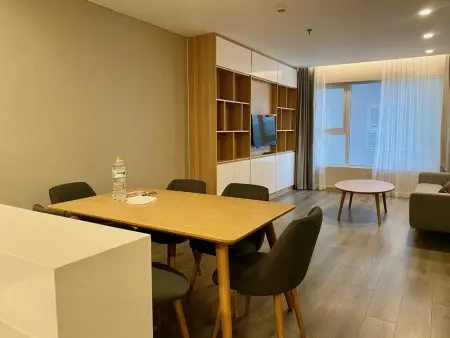 Cho Thuê Căn Hộ Fhome 3 Phòng Ngủ – View Phố – Full Nội Thất – Giá Chỉ 18Tr/Tháng