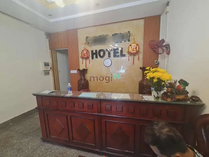 Bán Khách Sạn 5 Tầng , Tthc Dĩ An , 20 Phòng ,@939.20.8616