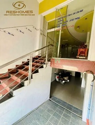 6064386 ảnh đại diện 1