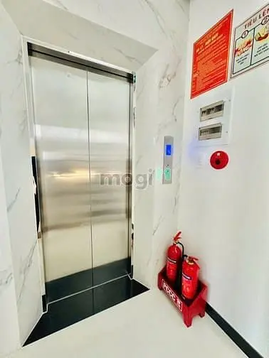 Cho Thuê Nhà Nguyên Căn 14B Hoa Mai- Phan Xích Long (Kinh Doanh Lớn)