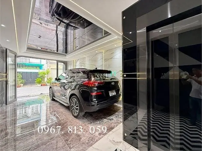 Nhà Có Thang Máy Đường Tx 25, Dt;4X26M, Lửng, 3Lầu, 4Pn, 6Vs, Sân Vườn