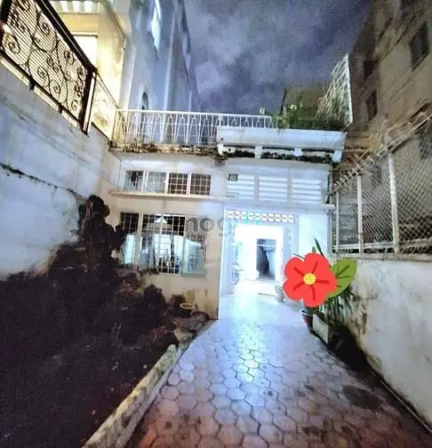 Bán Nhà Cũ Tiện Xây Mới Mt Võ Thị Sáu Q.1 - 206M2 - Giá 47 Tỉ