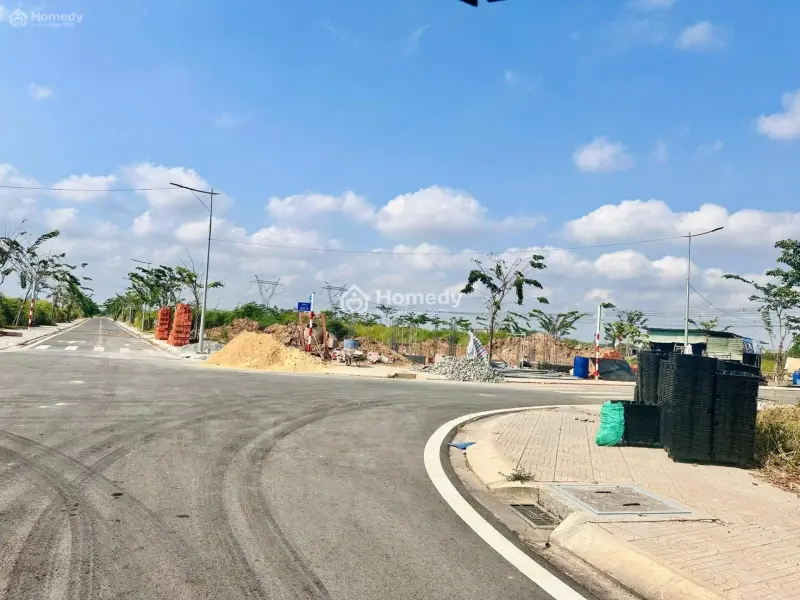 Cần Bán Lô Góc Mặt Tiền Đường Phùng Hưng Kế Bên Chợ An Bình Liền Kề Sân Bay Quốc Tế Long Thành