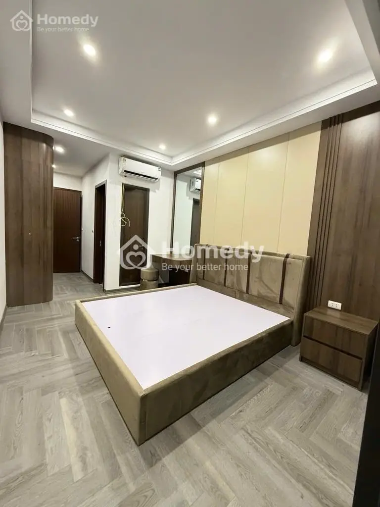Bán Nhà Trần Khát Chân-Gần Ôtô-Xây Mới-35M2 X 6Tầng-Thang Máy-Nội Thất Đẹp-Chỉ 9Tỷ3