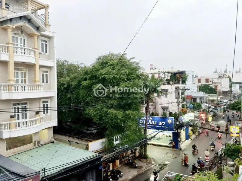 Nhà Mặt Tiền, Gần Công Viên Làng Hoa, Khu Vực Kinh Doanh Sầm Uất: 130M2, Chỉ 13.5T