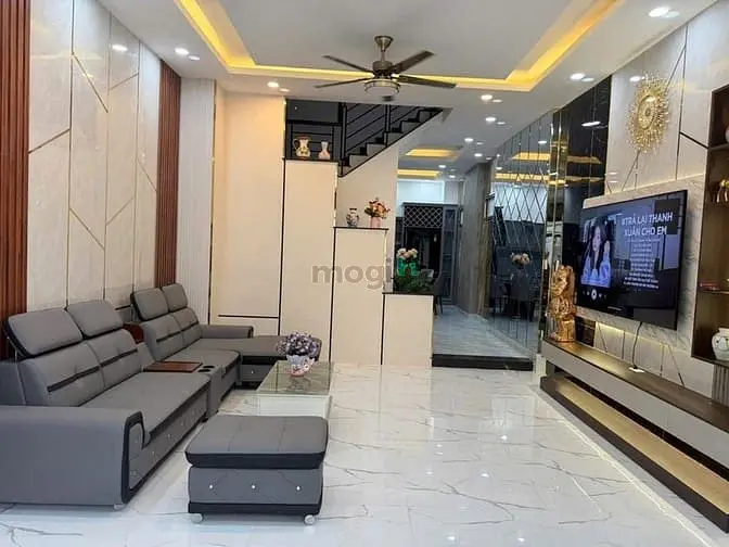 🏡 Đường Phú Thuận Quận 7. 5❌14 = 3 Tầng. Nhà Đẹp Như Hình. Giá 7Tỉ950