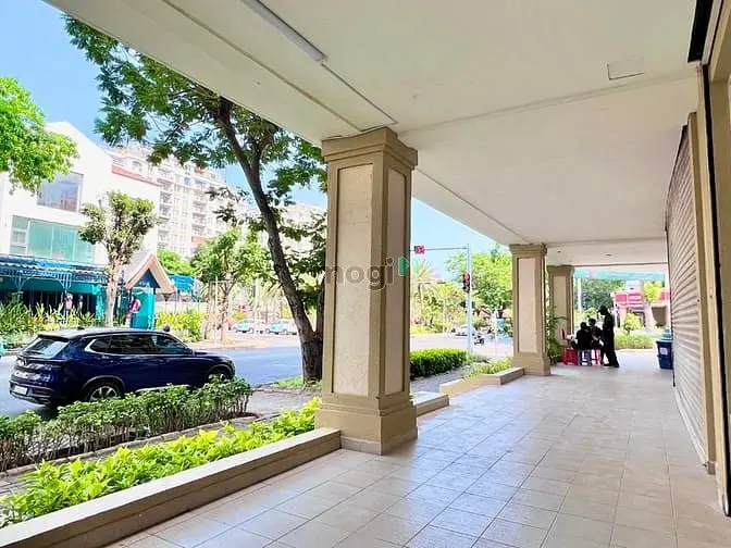 Shop 67M2 Chung Cư Cảnh Viên 2, Phú Mỹ Hưng Quận 7 Giá Chỉ 32 Tr/Tháng