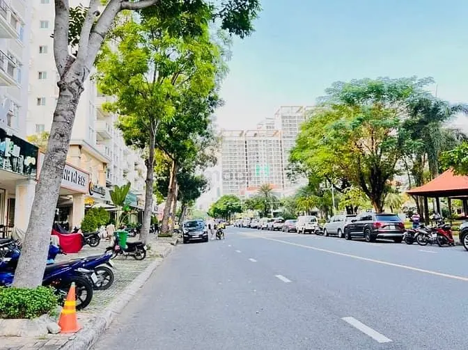 Shop 67M2 Chung Cư Cảnh Viên 2, Mặt Tiền Đường C, Phú Mỹ Hưng Giá Rẻ