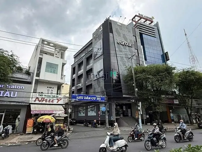 6064859 ảnh đại diện 1