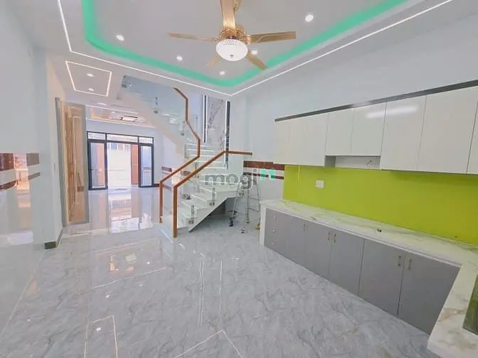 Bán Nhà - 4 Tầng - 68M2 - Mặt Tiền Kinh Doanh - Nguyễn Duy Trinh Q9